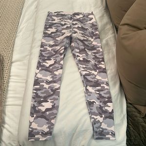 Fabletics camo leggings never worn tag still on